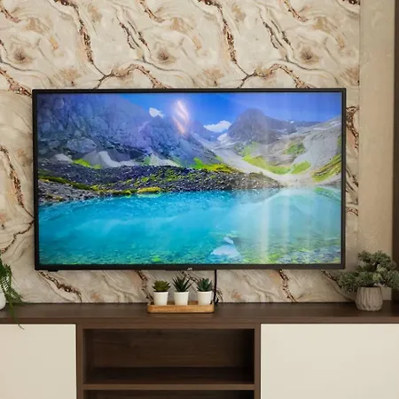 Ivory Penthouse W Hot Tub By Homely! St. Paul's Bay