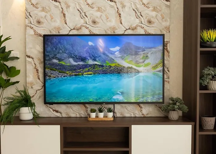 Ivory Penthouse W Hot Tub By Homely! St Paul's Bay