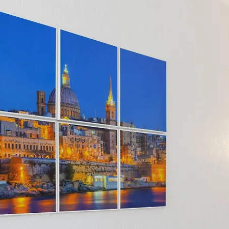 Ivory Penthouse W Hot Tub By Homely! * Сент-Полс-Бей